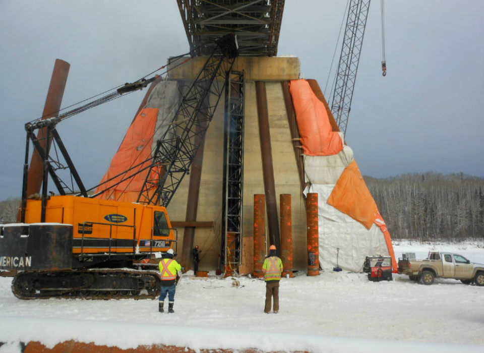The ice bridge is a sustainable construction methodology