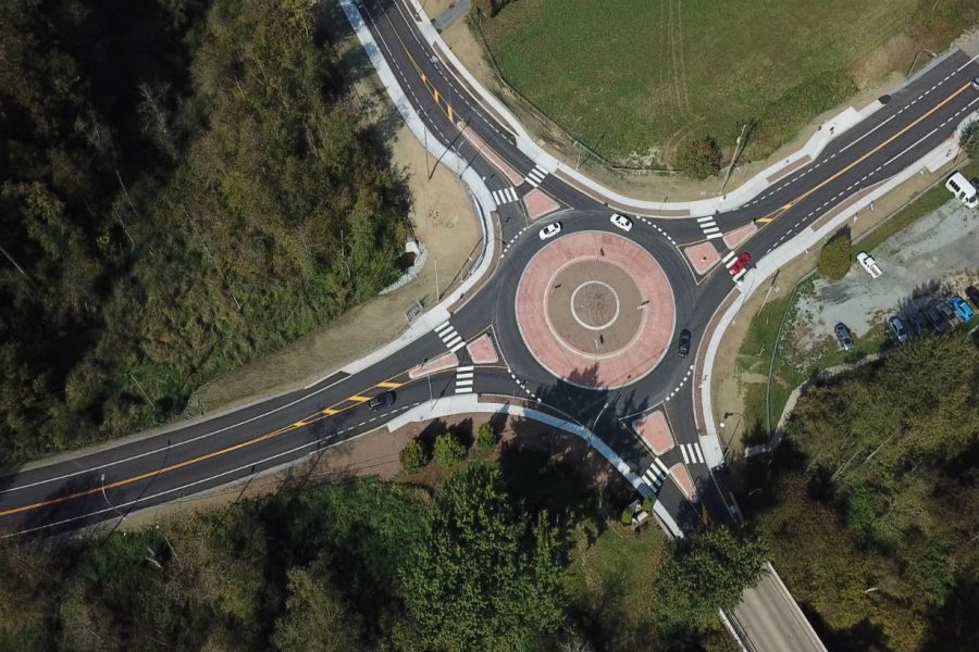 Roundabout_80th avenue The roundabout connects the new road