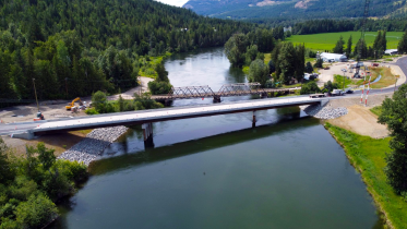 Replacement steel girder bridge crossing the Shuswap River in British Columbia